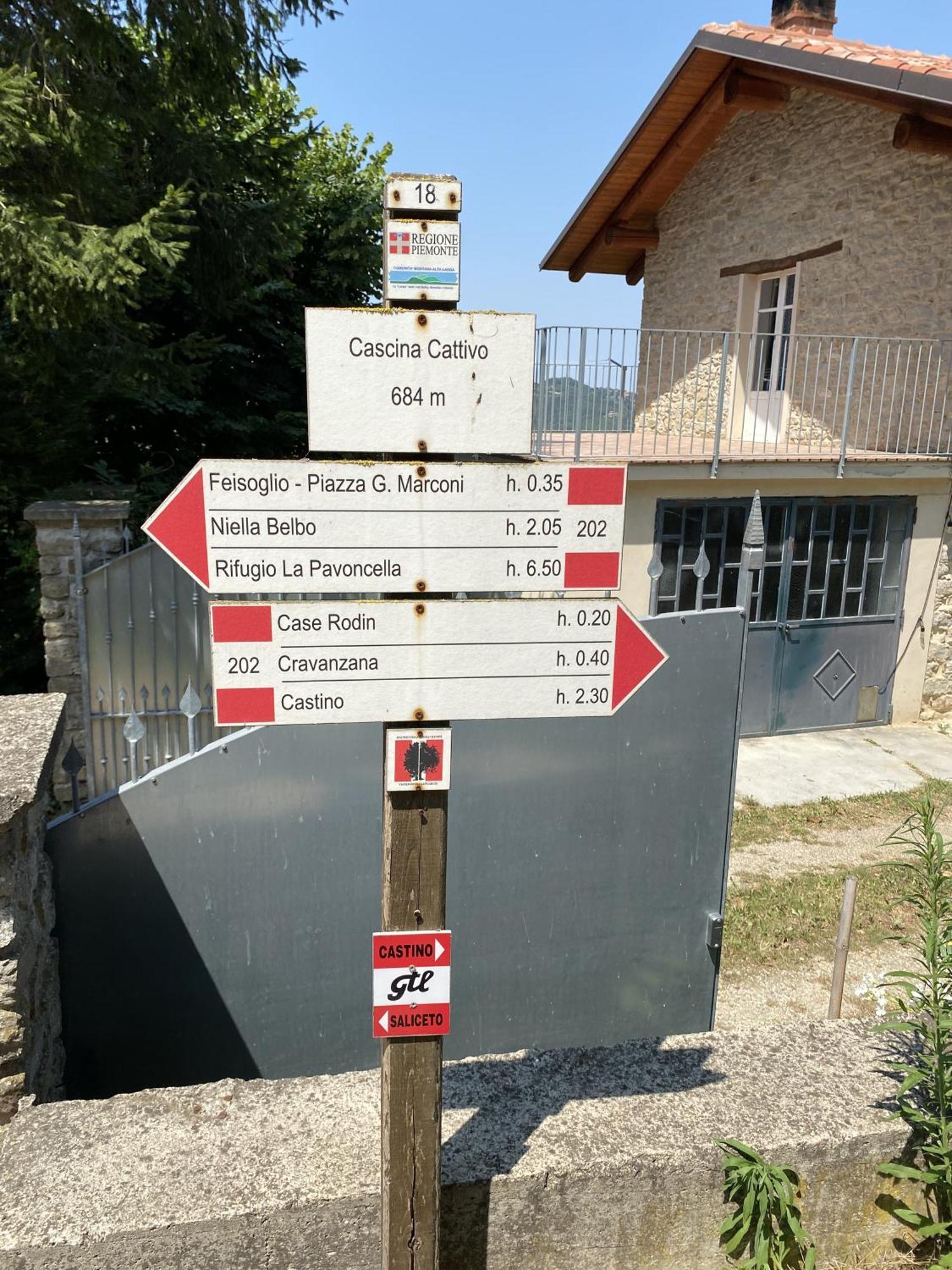 Case Vista Alta Langa, Appartement Bella Vista Cravanzana 外观 照片