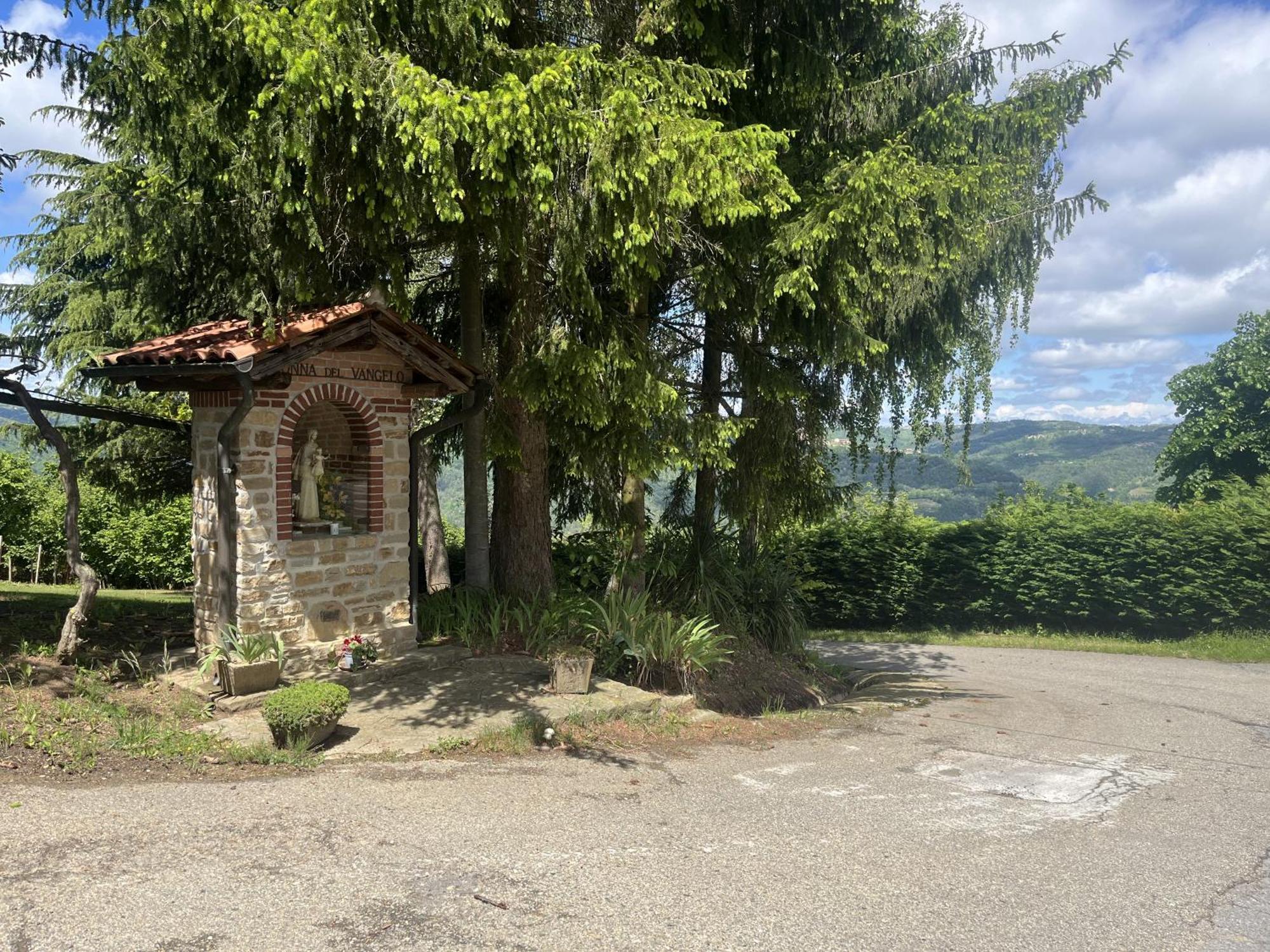 Case Vista Alta Langa, Appartement Bella Vista Cravanzana 外观 照片